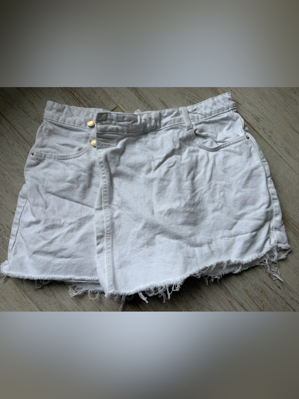 Zara White Denim Frayed Skort with Gold Buttons